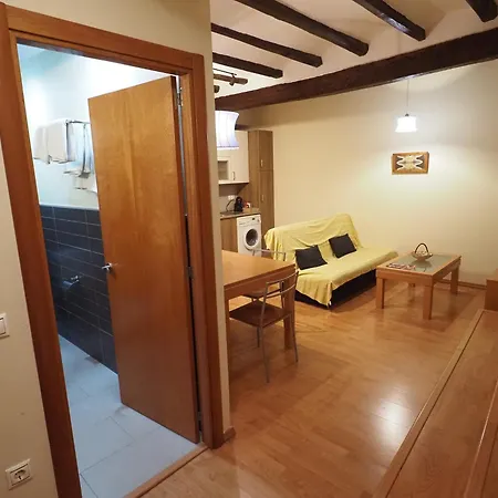 Apartaments El Jac *
