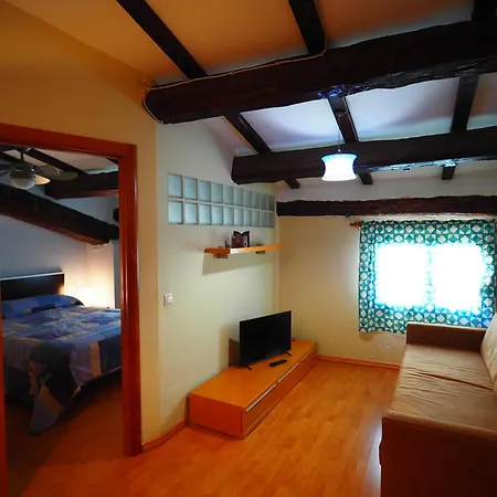 Apartaments El Jac * Montblanc